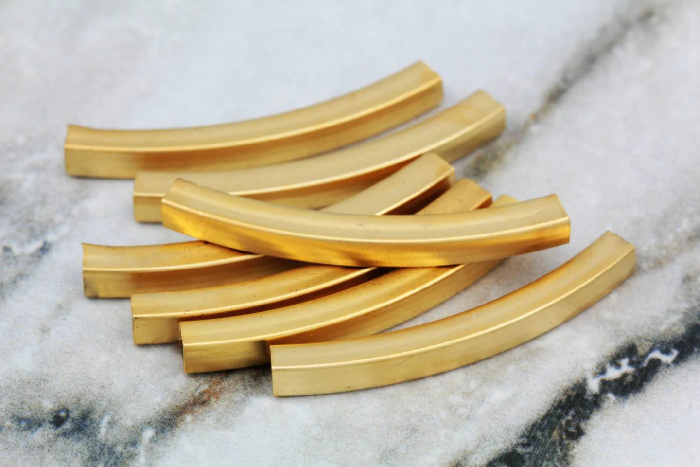 gold-brass-30mm-curved-end-bar-charms.