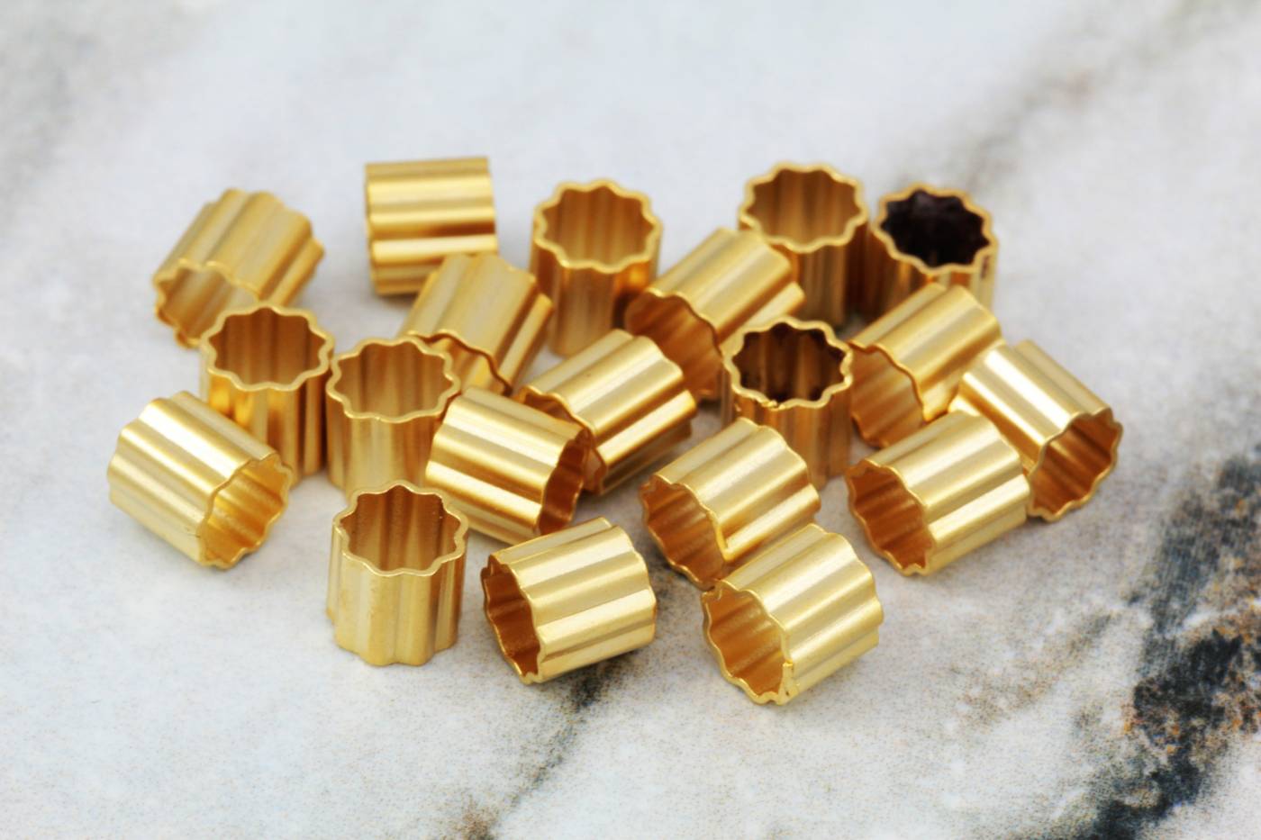 gold-plated-brass-5mm-tube-spacer-beads