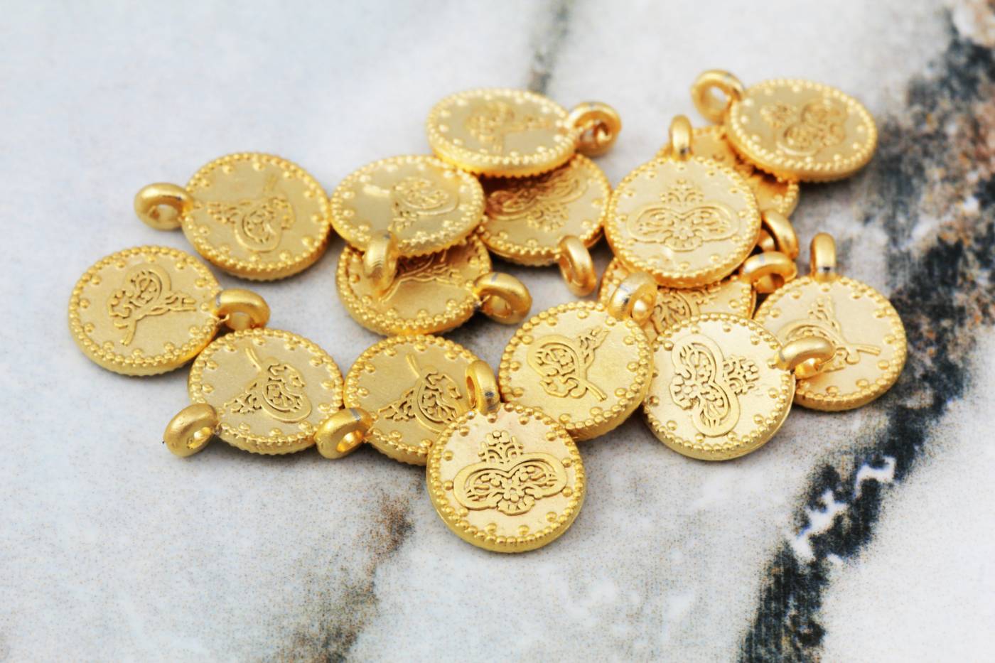 gold-plated-metal-mini-old-coin-pendants