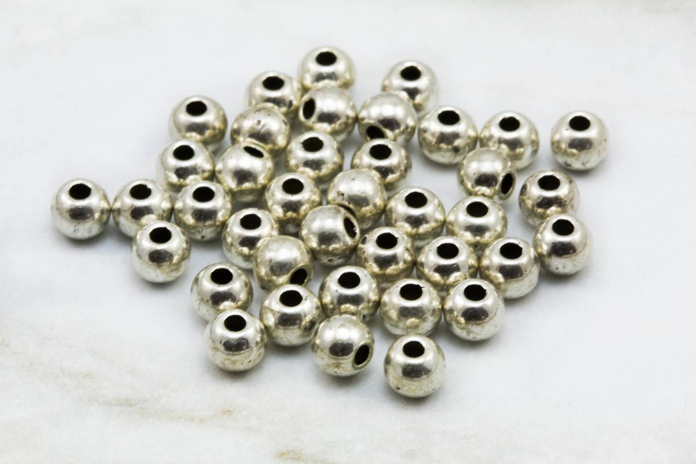 5mm-metal-ball-spacer-bead-charm-finding