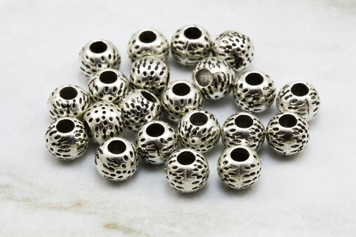 7mm-metal-round-ball-silver-spacer-beads