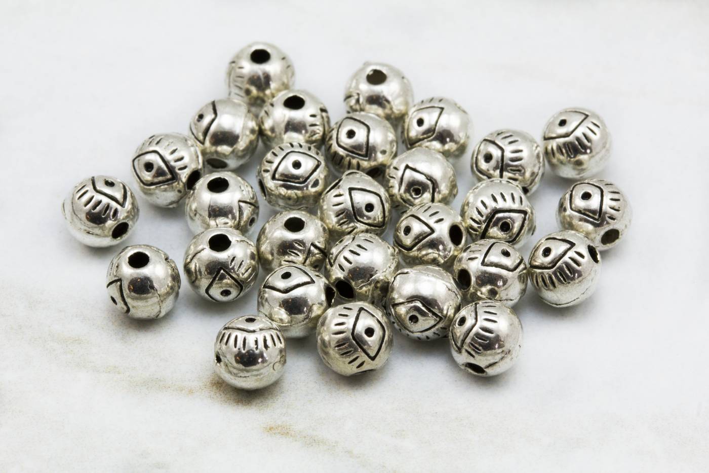eye-pattern-round-ball-silver-beads