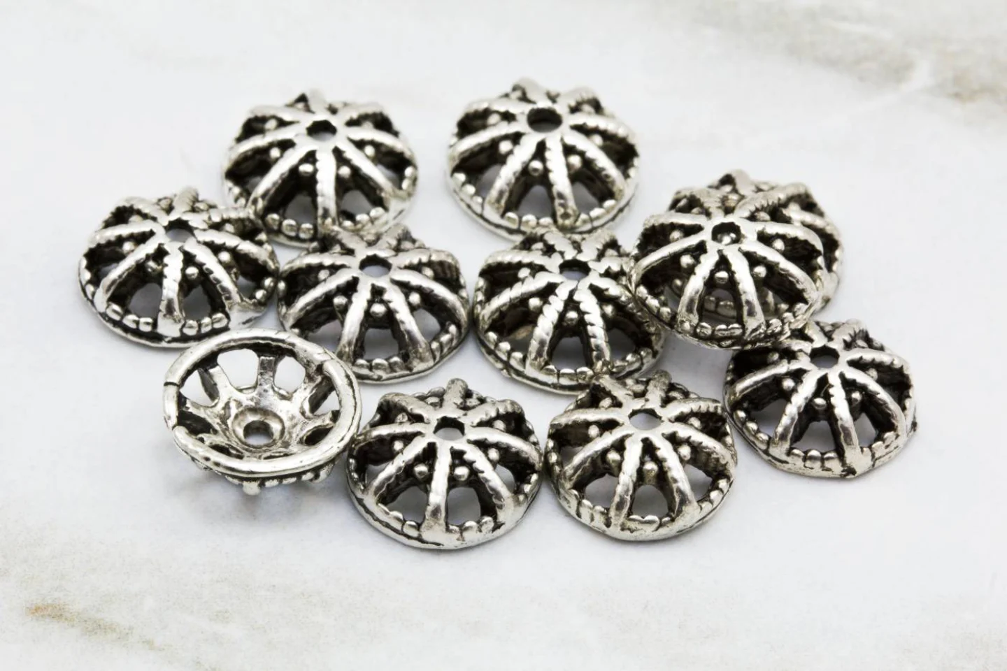 metal-round-beading-cap-findings.