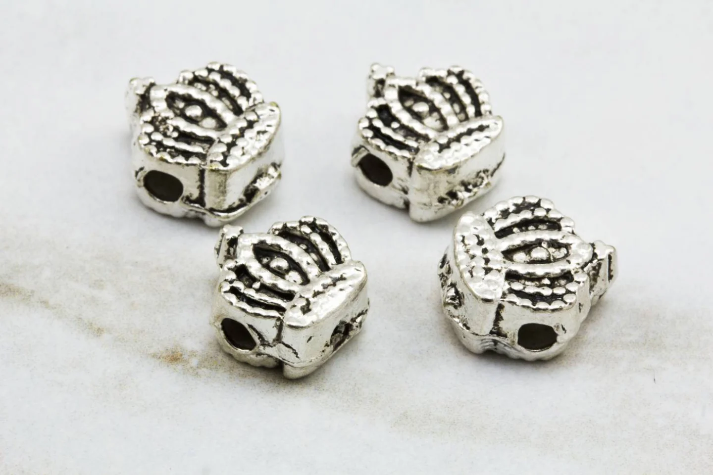 king-crown-metal-jewelry-charms.