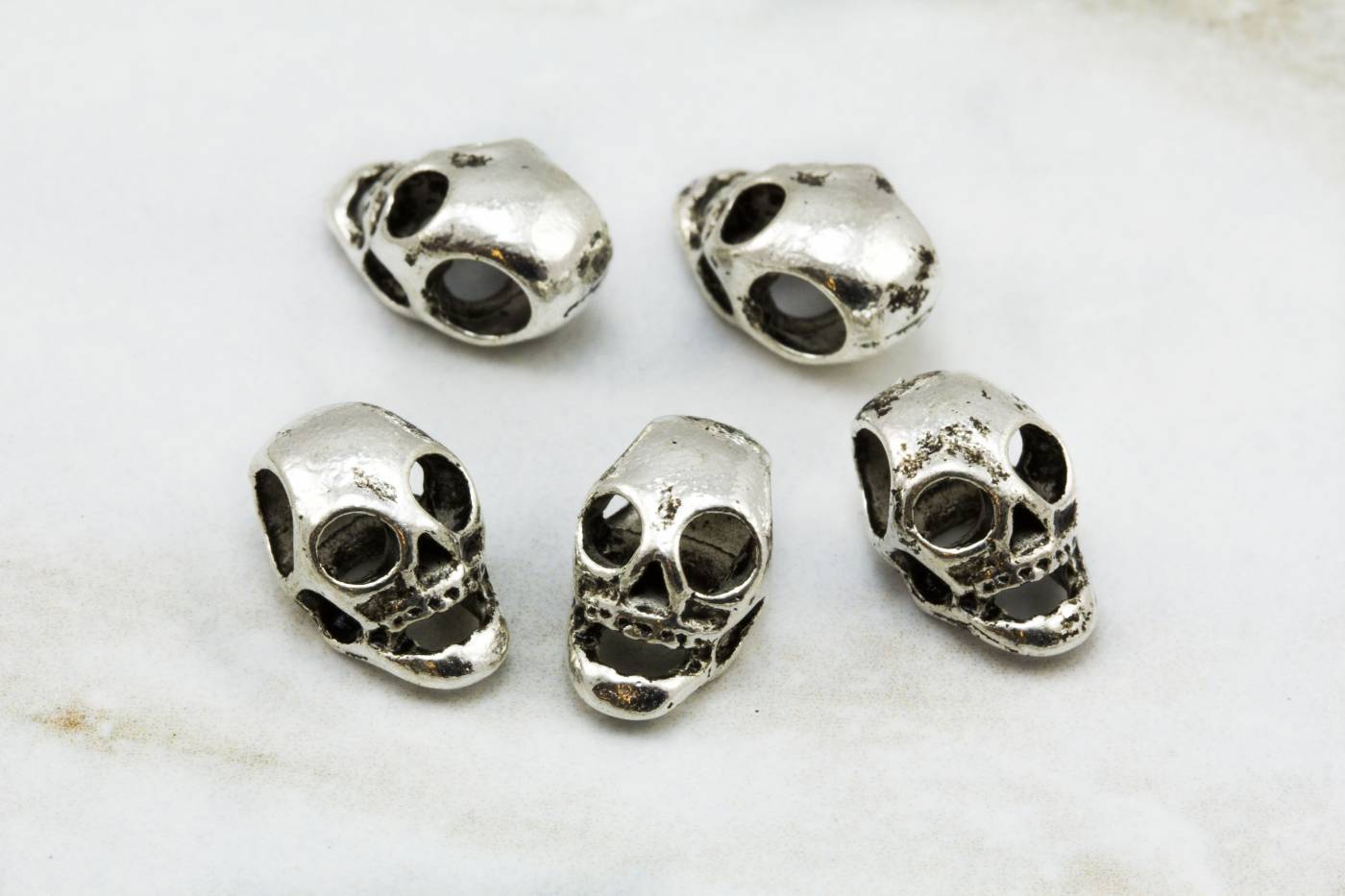 skull-dead-head-beads-charms