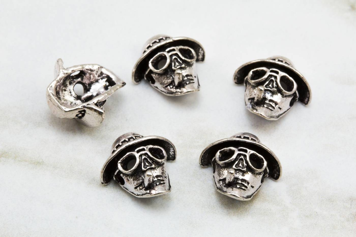 jewelry-pirate-metal-charm-findings