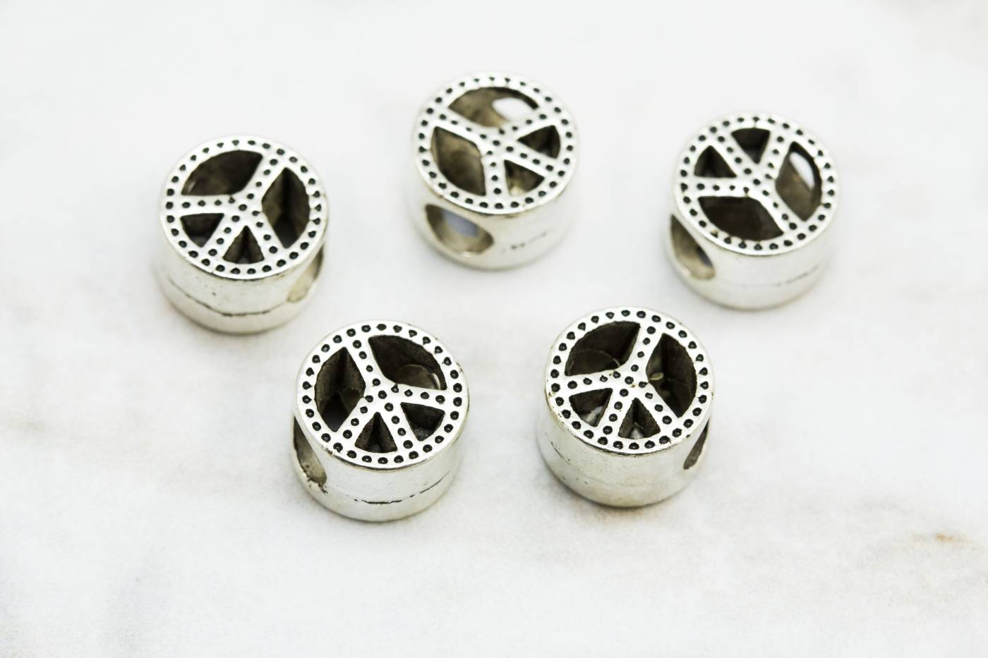 metal-peace-sign-jewelry-bead-charms