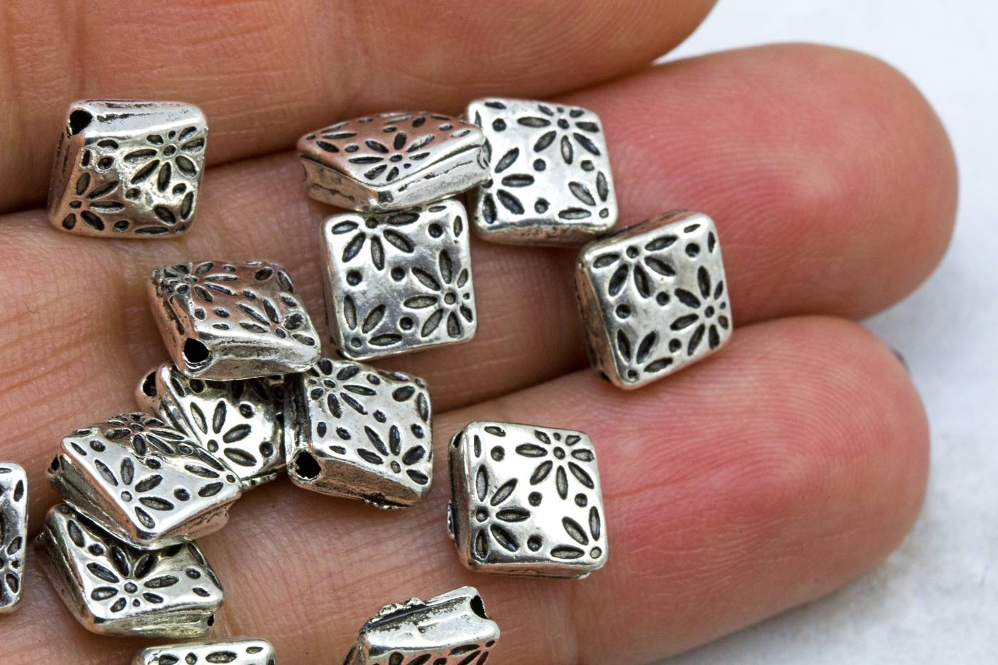 small-tiny-metal-diamond-charms