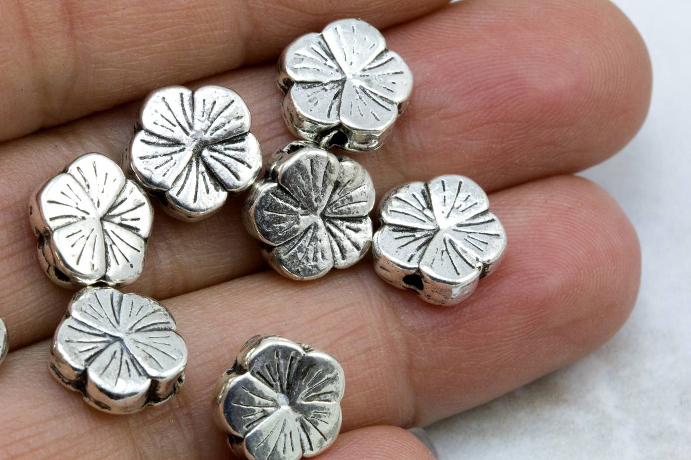 silver-metal-jewelry-beads-charms