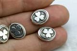 oval-clover-metal-silver-beads