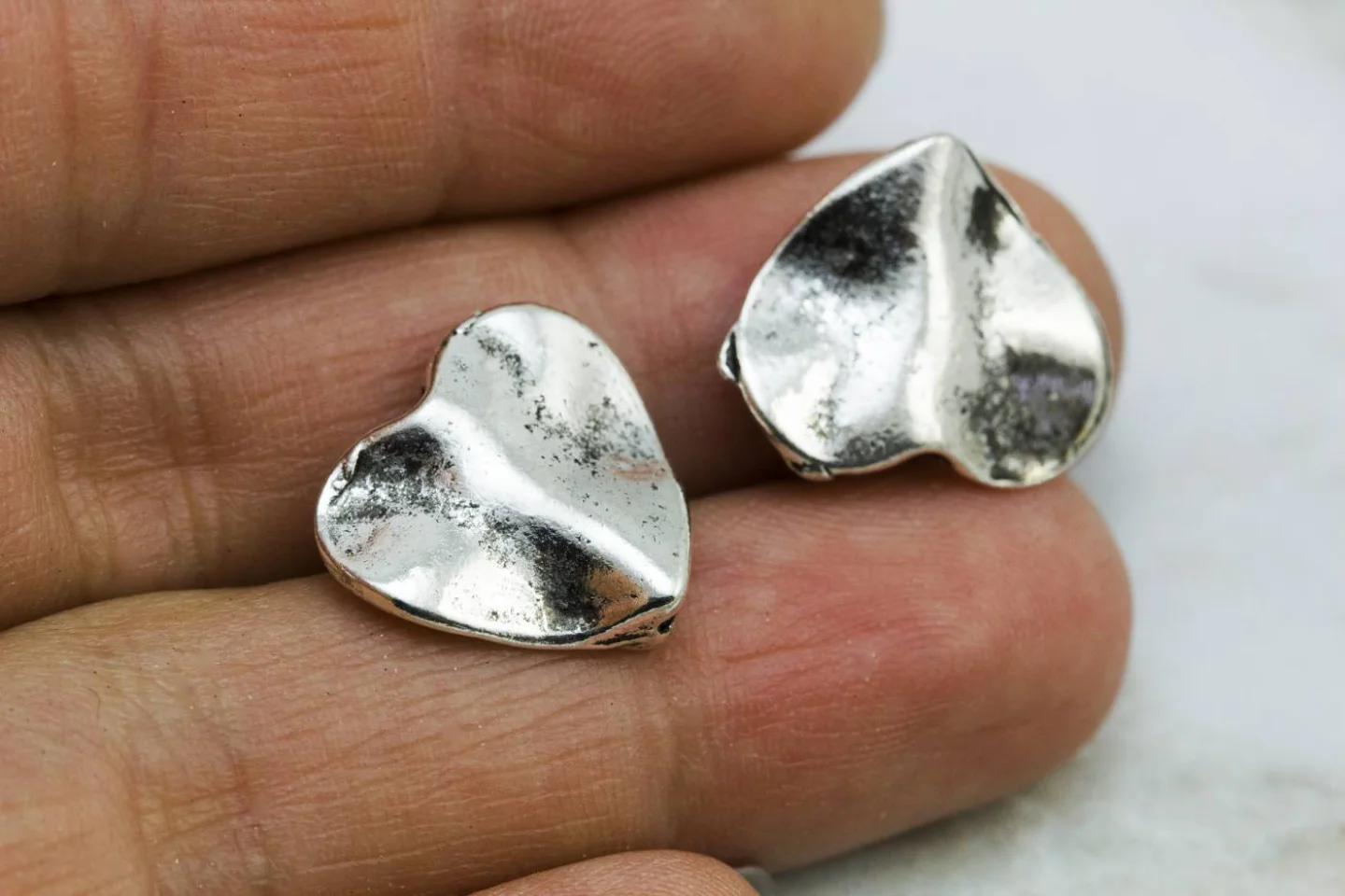 metal-heart-jewelry-beads-charms-finding.