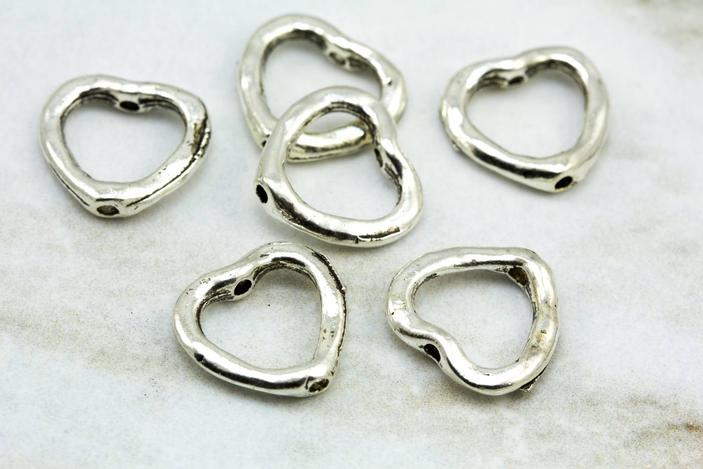 tiny-silver-metal-heart-bead-charms