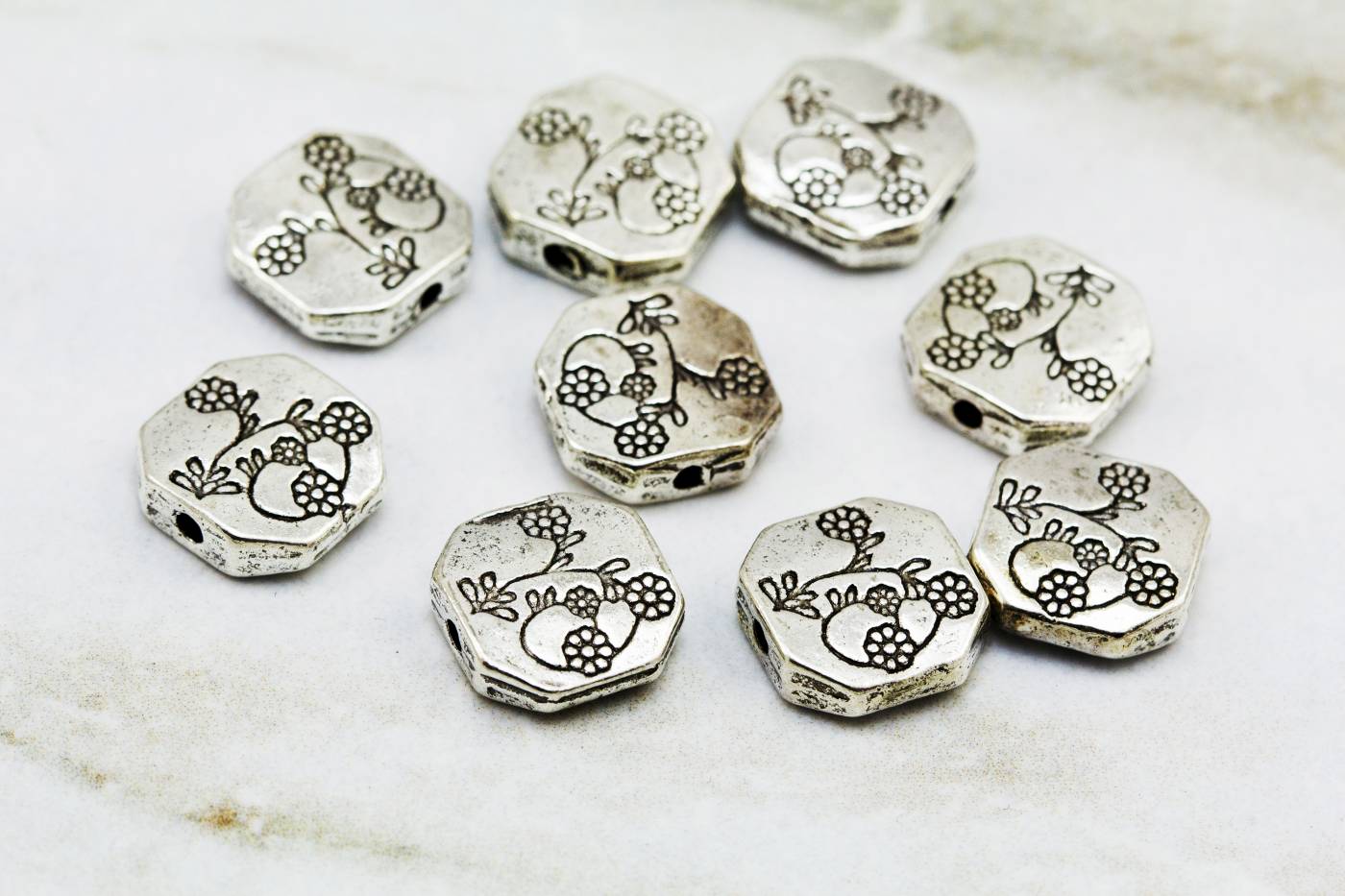 flower-floral-pattern-metal-square-charm