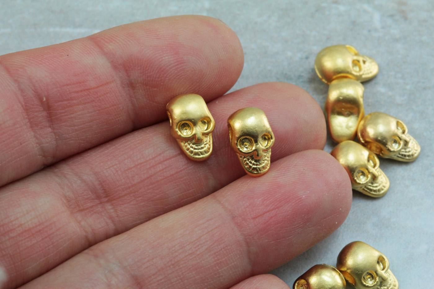 skull-head-jewelry-beads-charms
